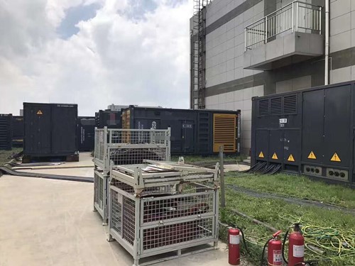 海原除了定期检查，还有哪些方法可以及时发现接触式转速表探头的磨损？